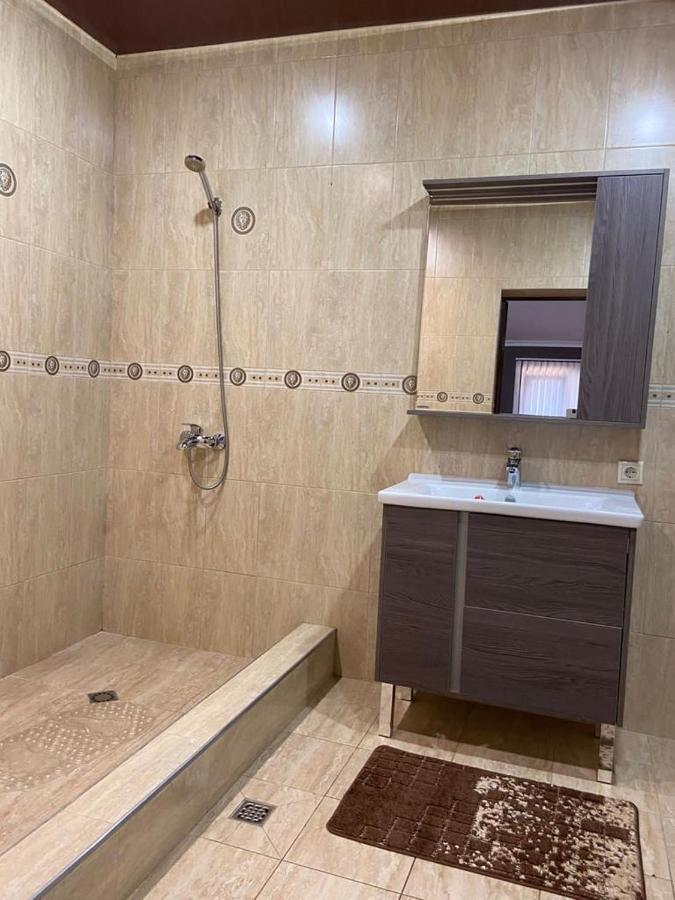 Guest House Vzgorye Gagra Esterno foto
