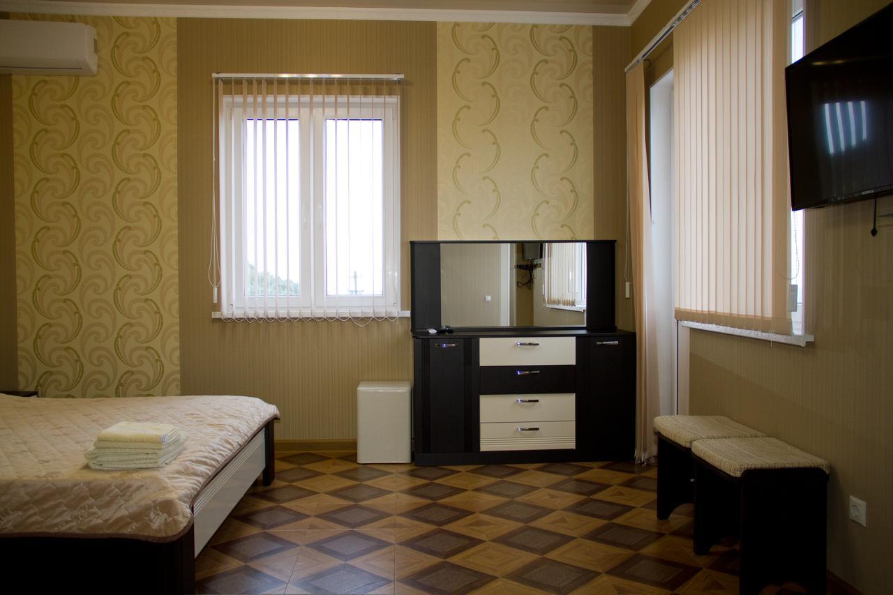 Guest House Vzgorye Gagra Esterno foto