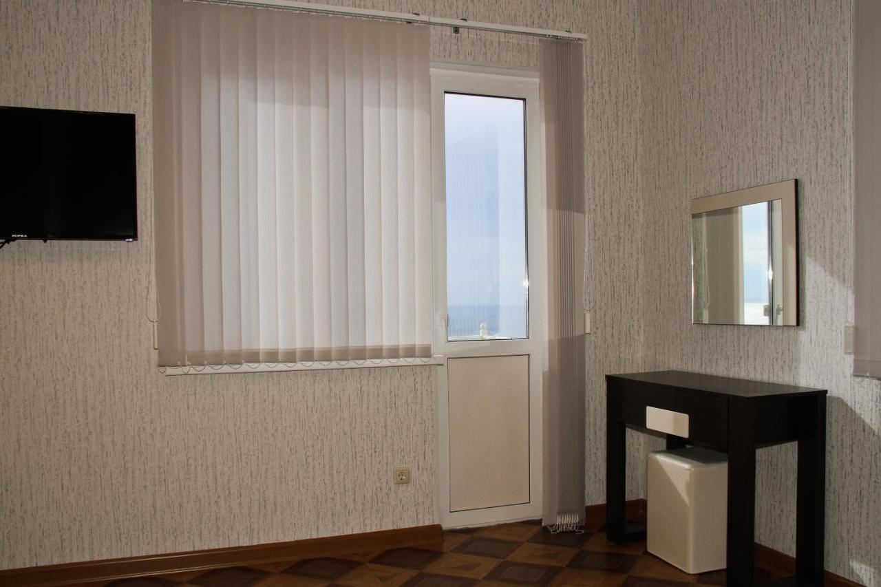 Guest House Vzgorye Gagra Esterno foto