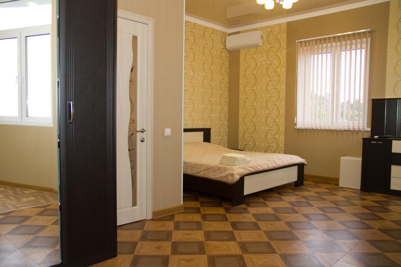 Guest House Vzgorye Gagra Esterno foto